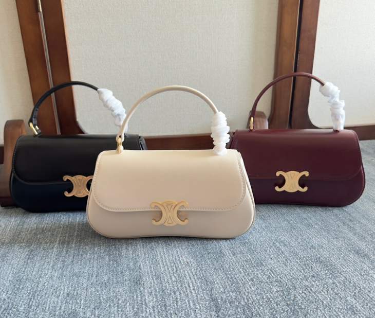 Picture of Celine Handbags _SKUfw225971409fw